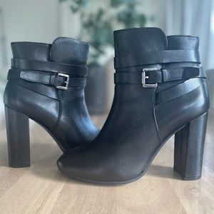 Steve Madden black Leather Rollens ankle boots size 7